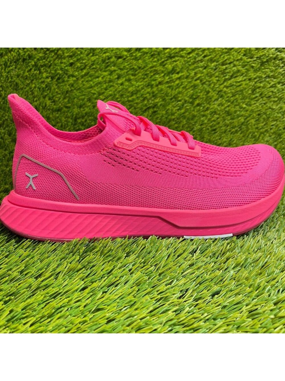Flux Footwear Adapt Runner Neon Pink Mens Size 10 Athletic Knit Shoes Sneakers